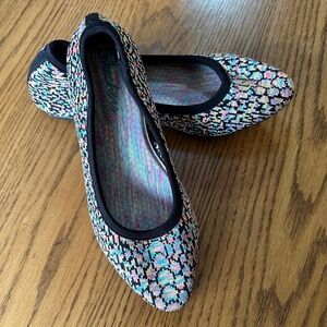 Skechers Multi color Ballet Flats